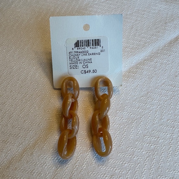 Club Monaco Beige link Earrings - Picture 6 of 6